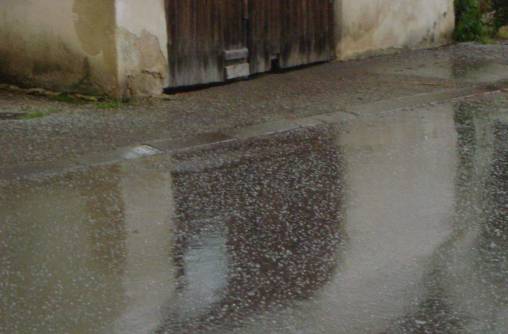 Hagel im April 2014